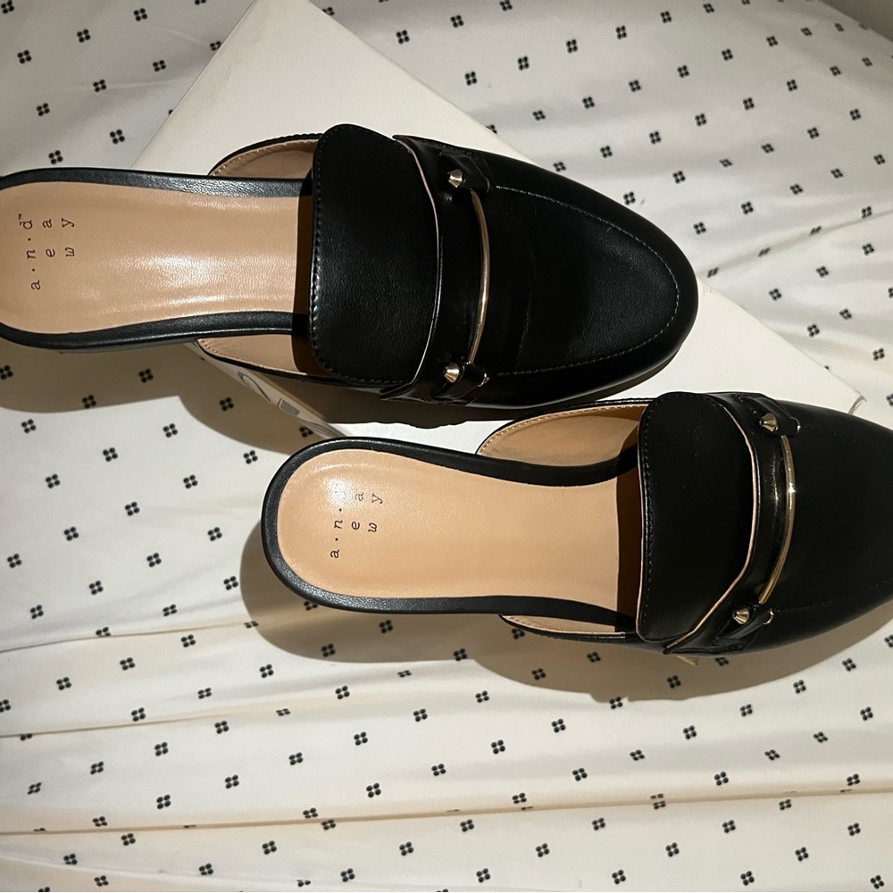 Womens black shoes